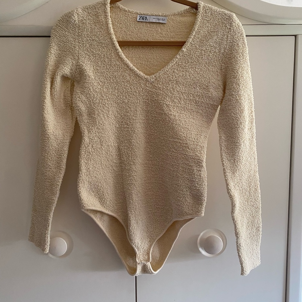 Zara Cream Textured V-Neck Bodysuit